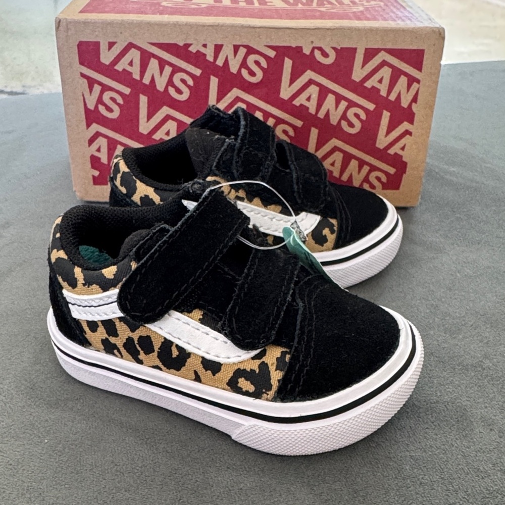 New Baby Vans size 2  black w/ leopard print NWT